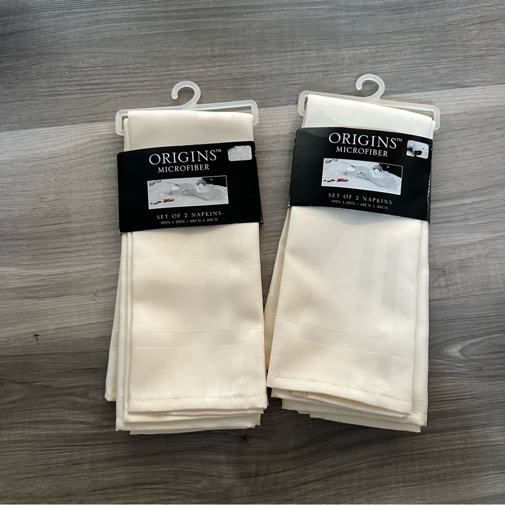 3 for $20 ✨ Origins Microfiber Off White Cream Napkins Set of 2